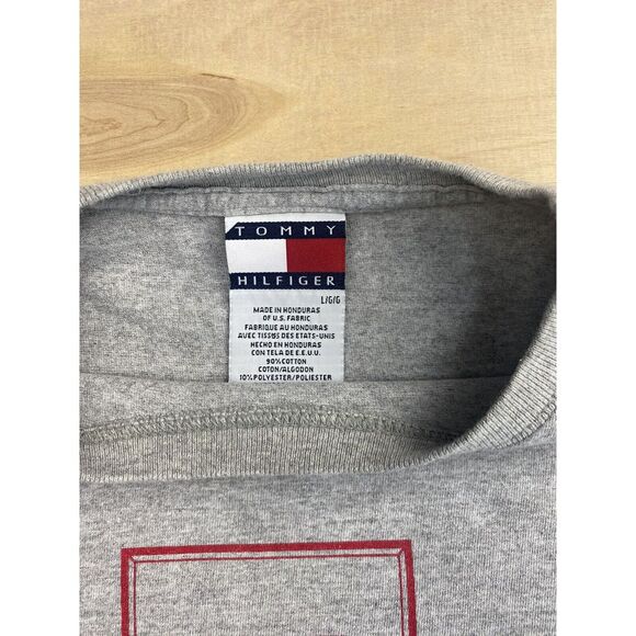 Vintage Tommy Hilfiger Big Logo‎ T Shirt Gray Size Large Vtg 90s - Picture 3 of 4